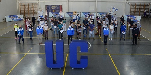 Un símbolo de liderazgo y deportividad: Deportistas UC reciben por primera vez la jineta de capitán